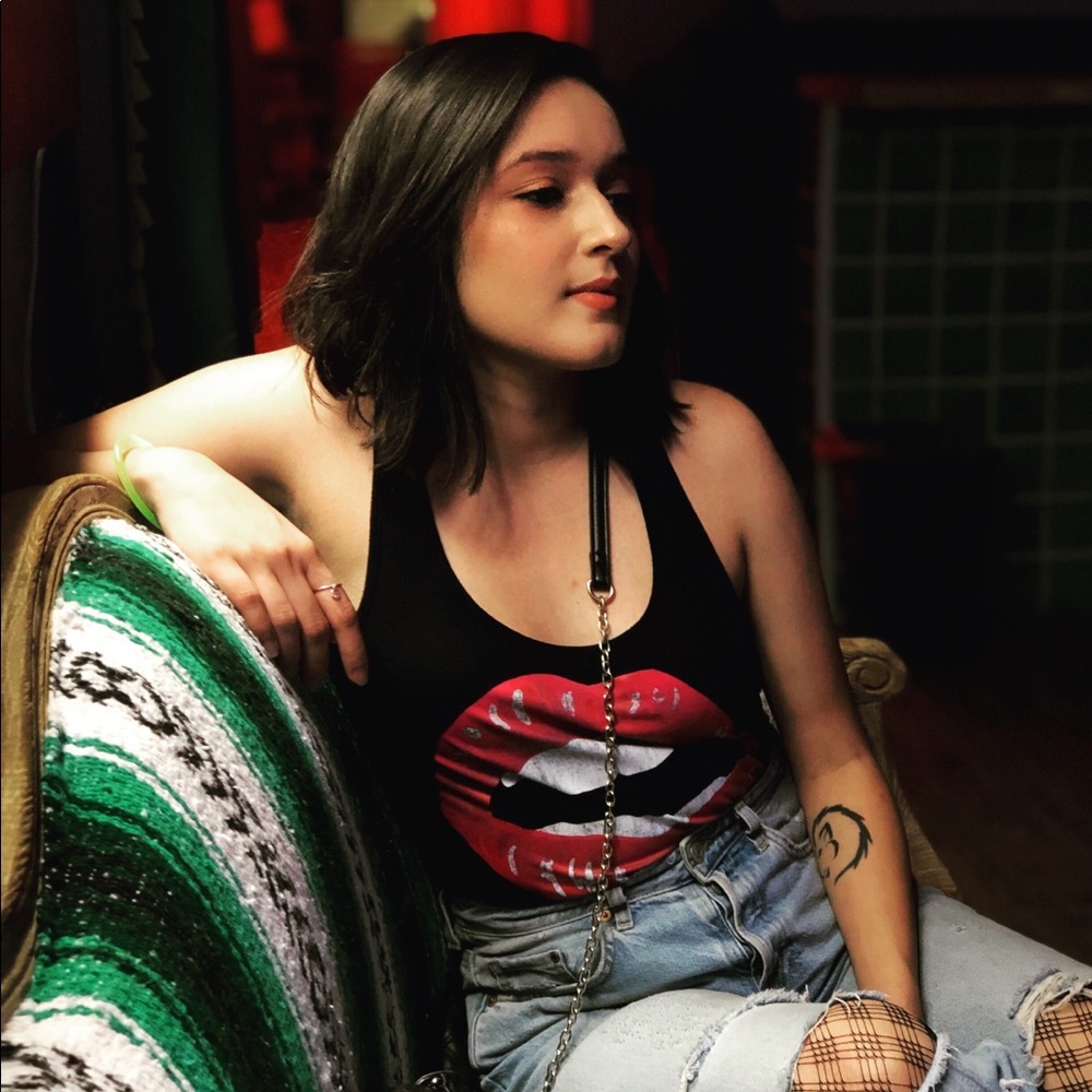 Meet your Posher, Andrea